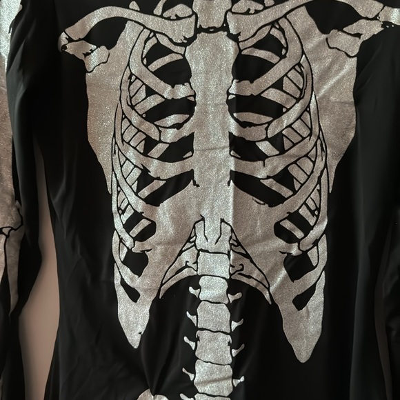 Skeleton Costume - Picture 8 of 12